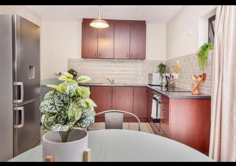 To Let 2 Bedroom Property for Rent in Burgundy Estate Western Cape
